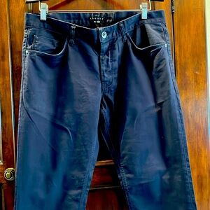 Theory Jeans Navy 34 lightweight Denim